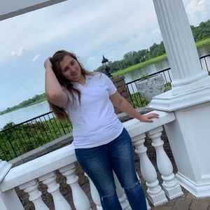 Meet your Posher, Alexandrea